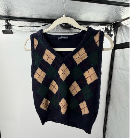 Brandy Melville Sweaters - Brandy Melville Navy Blue Argyle V-Neck Knit Sweater Vest Preppy One Size